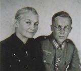 Helmut Lamparter mit einer Mutter Anna